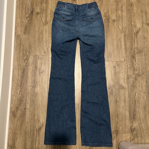 ANTHROPOLOGIE mid rise flare jeans with waist details - Picture 2 of 3